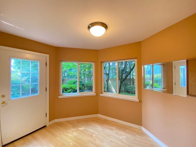 Building Photo - 18139 NE 99th Way