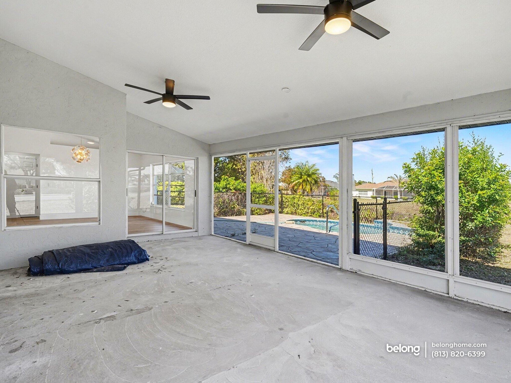 Building Photo - 527 Rotonda Cir