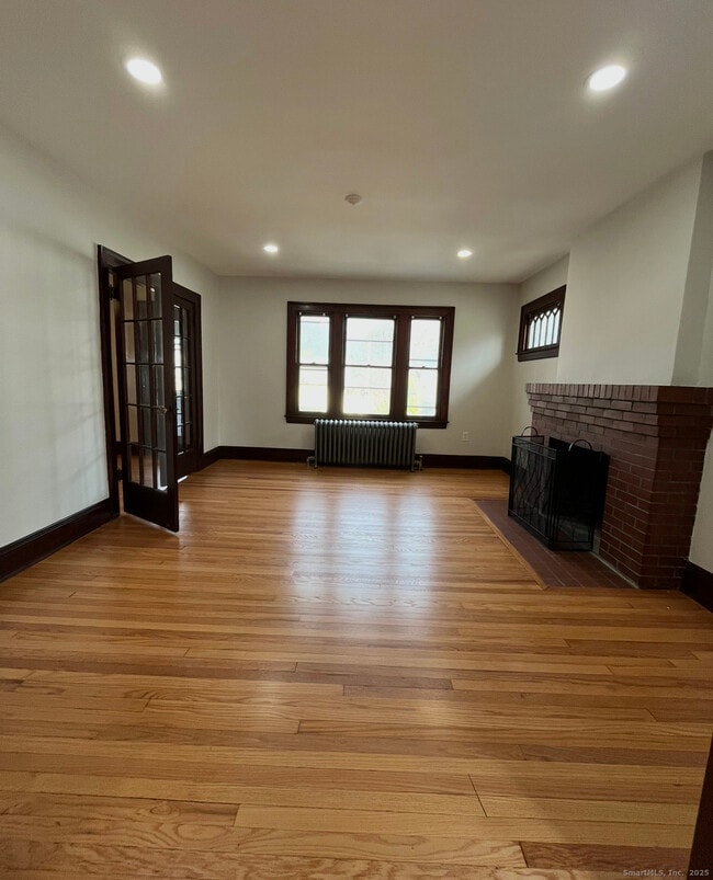 Building Photo - 267 Grandview Terrace