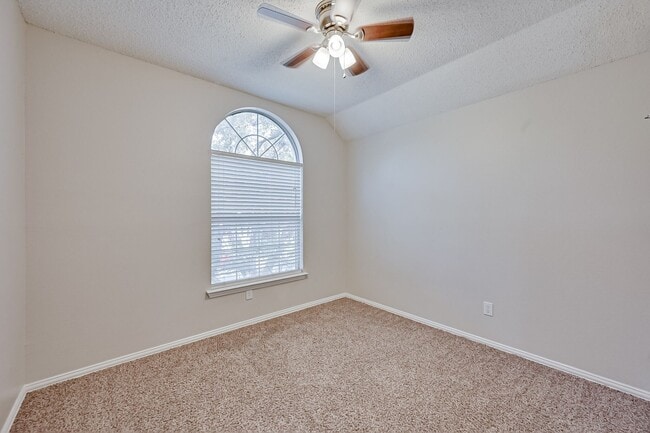 Building Photo - 5308 Promise Land Dr