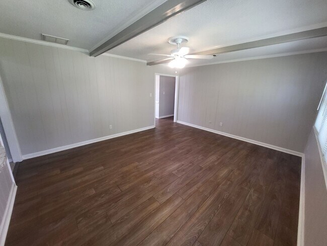 Building Photo - EASTON PLACE