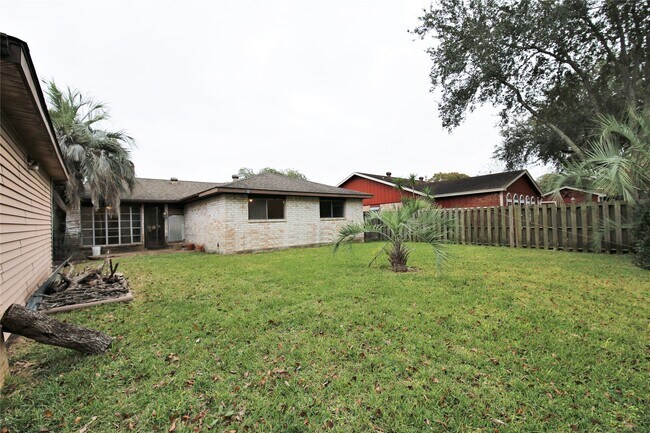 Building Photo - 11918 Kirkway Dr