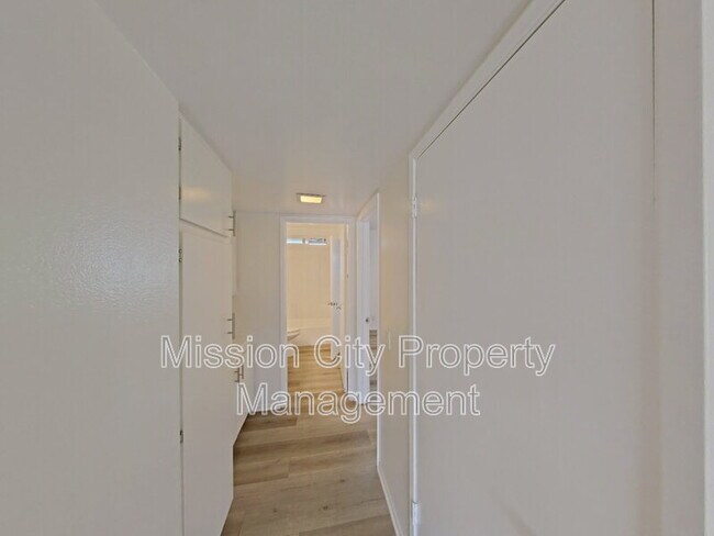 Building Photo - 7580 Cathedral Oaks Rd