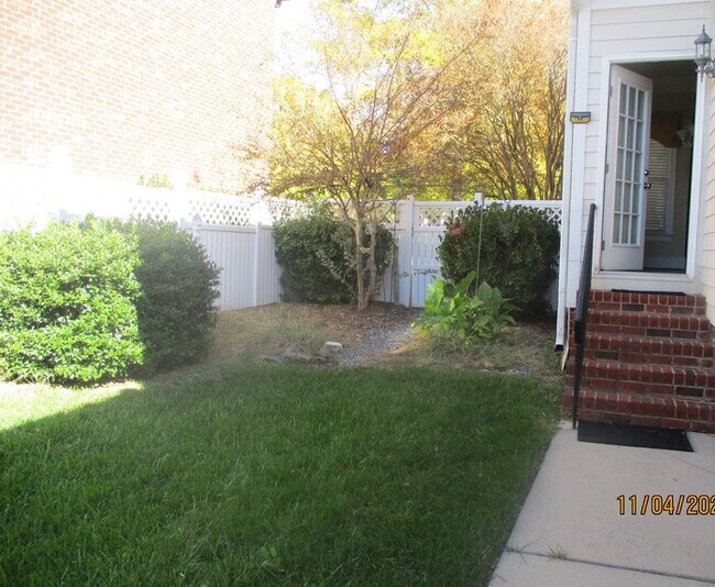 Building Photo - 75 McCurdy St NW