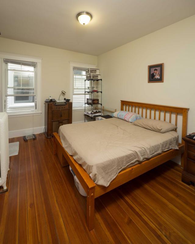 Building Photo - 102 Franklin St