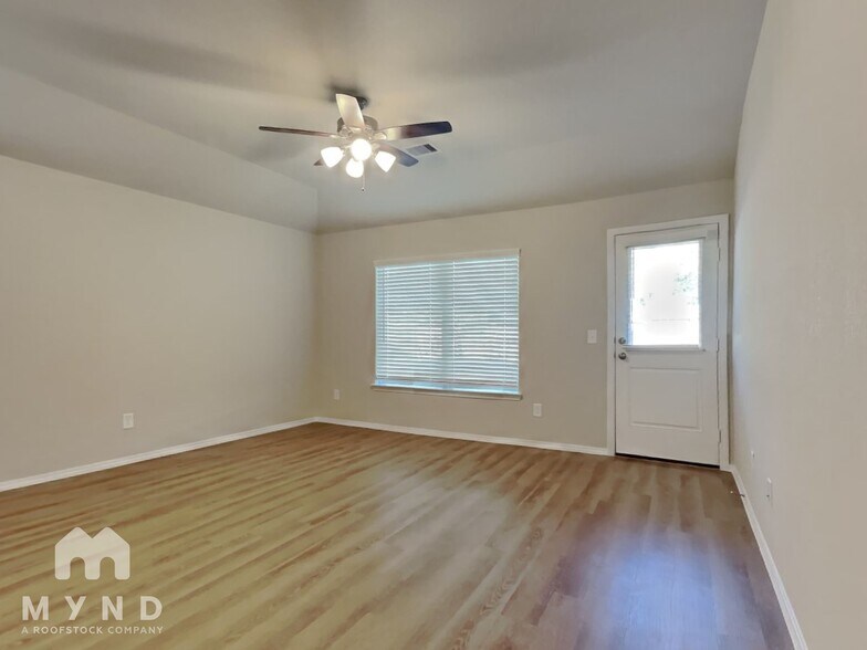 Building Photo - 1447 Cedar Plns Ct