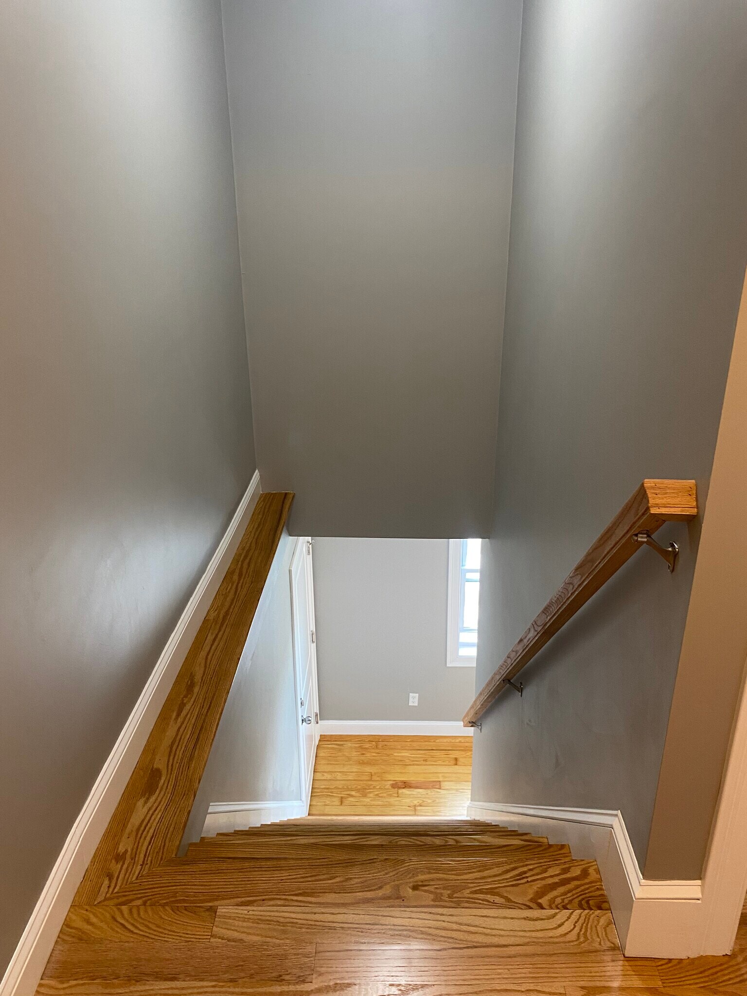 Building Photo - 1190 Plymouth Ave