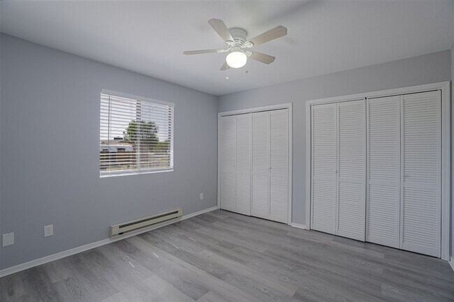 Building Photo - 3279 N Corrine Dr