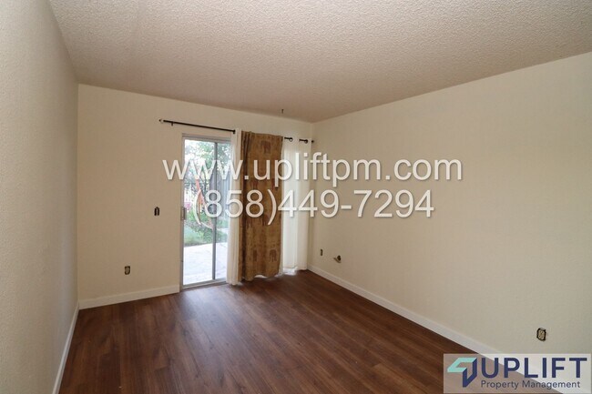 Building Photo - 4 Bed 3 Bath House in Spring Valley w/ Was...