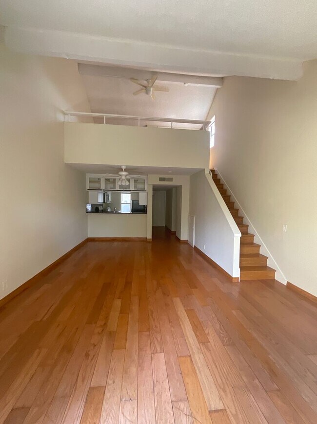 Building Photo - 147 Lemon Grove