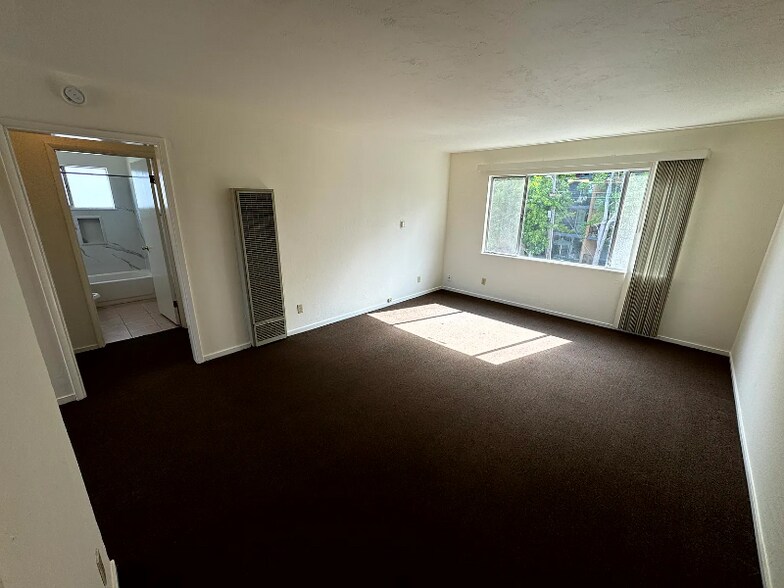 Building Photo - 2840 Milvia St