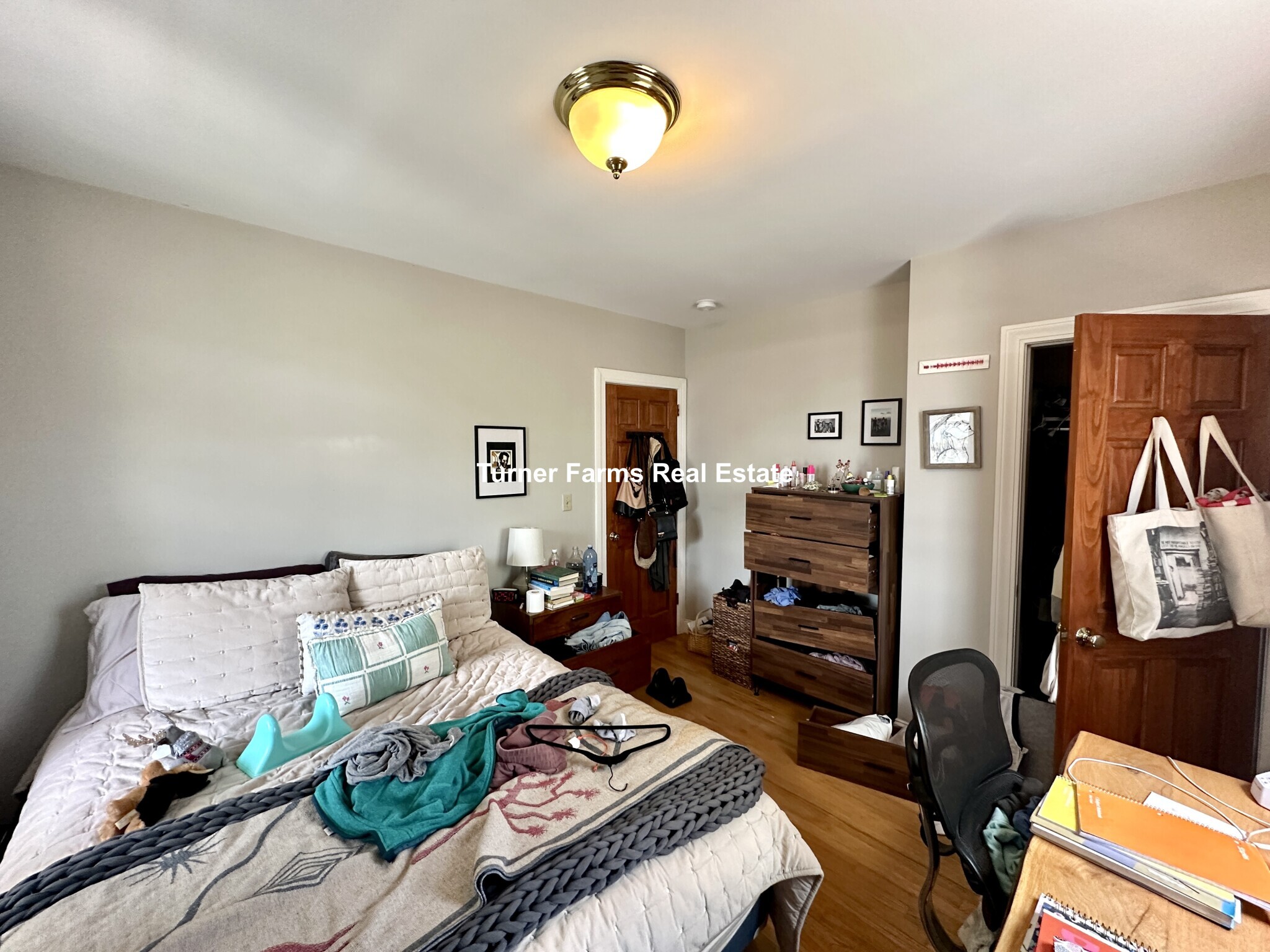 Building Photo - 346 Putnam Ave