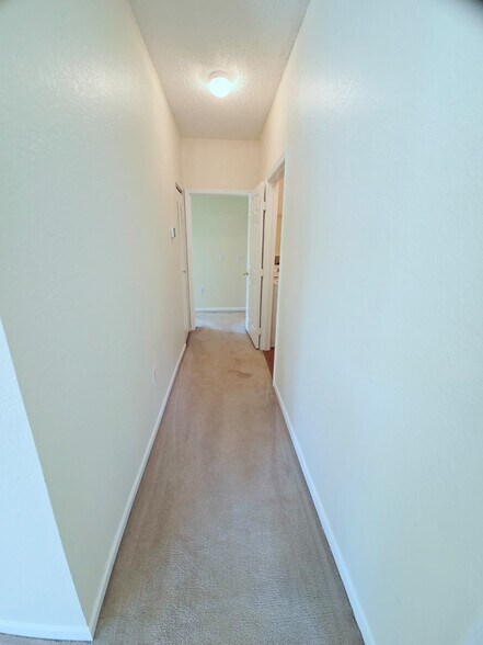 Building Photo - 2422 White Magnolia Way