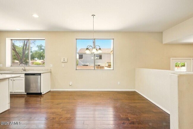 Building Photo - 2880 E Nunneley Rd