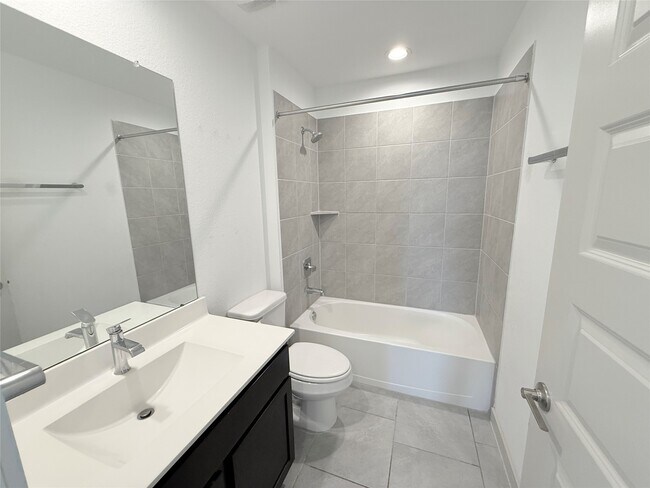 Building Photo - 28930 Yampa Mill Ln