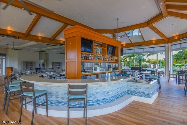 Building Photo - 3099 Lancaster Dr