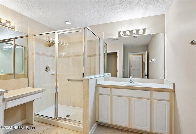 Building Photo - 1212 Coghill Cir