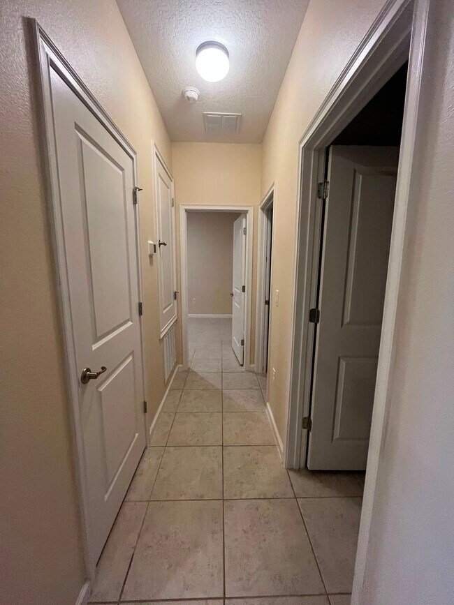 Building Photo - Beautiful 3-Bedroom + Flex Room Home for Rent in Sawgrass Plantation