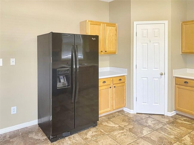 Building Photo - 3033 Kentmere Dr