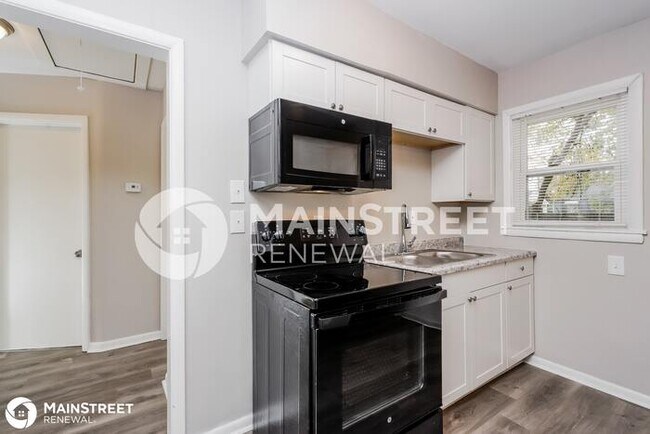 Building Photo - 2309 S 37Th St, Louisville, KY 40211
