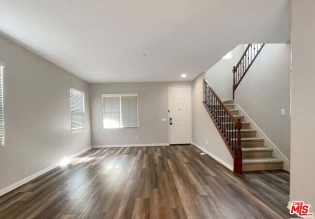 Building Photo - 8823 Mora Ct