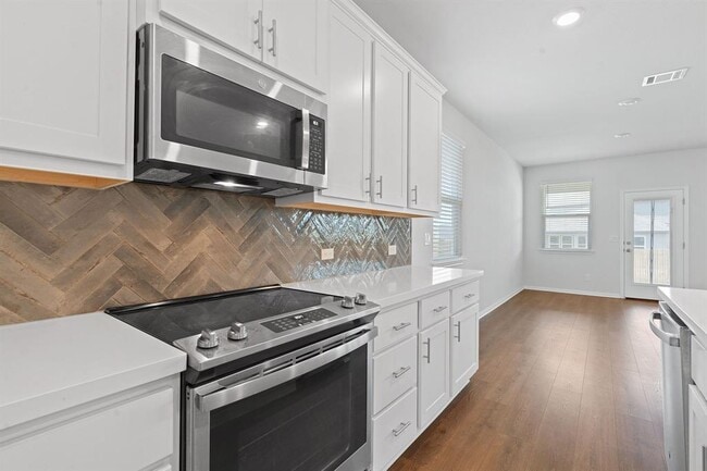 Building Photo - 321 Caisson Trl