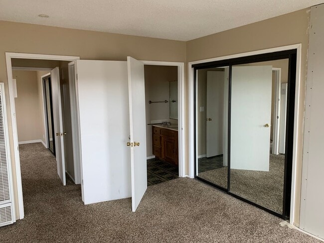 Building Photo - 2-Bedroom Home with Balcony in Orcutt – Pe...