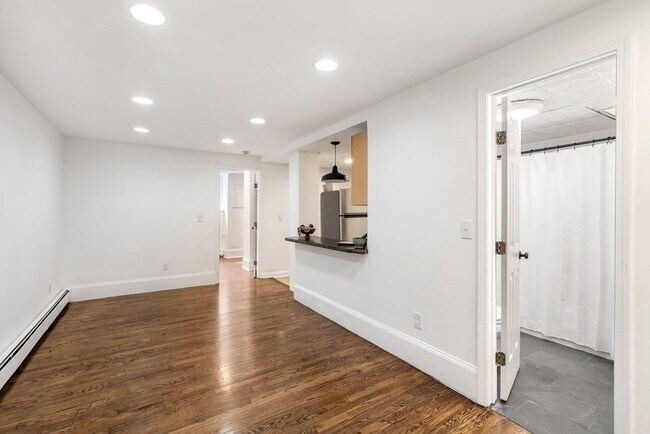 Building Photo - 302 K St