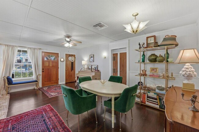 Building Photo - 1101 Arcadia Ave