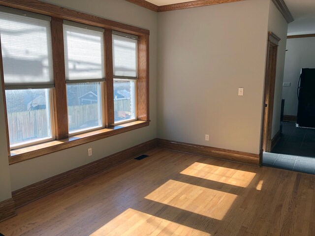 Building Photo - 1715 W Rascher Ave