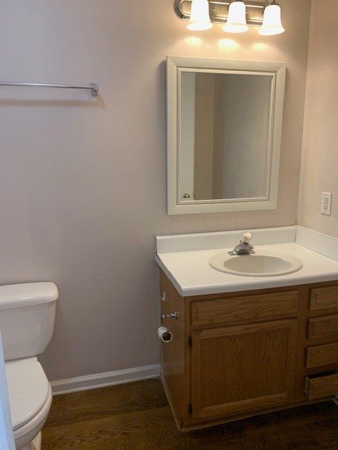 Building Photo - 2002 River Dr