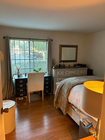 Building Photo - 12067 Alta Carmel Ct