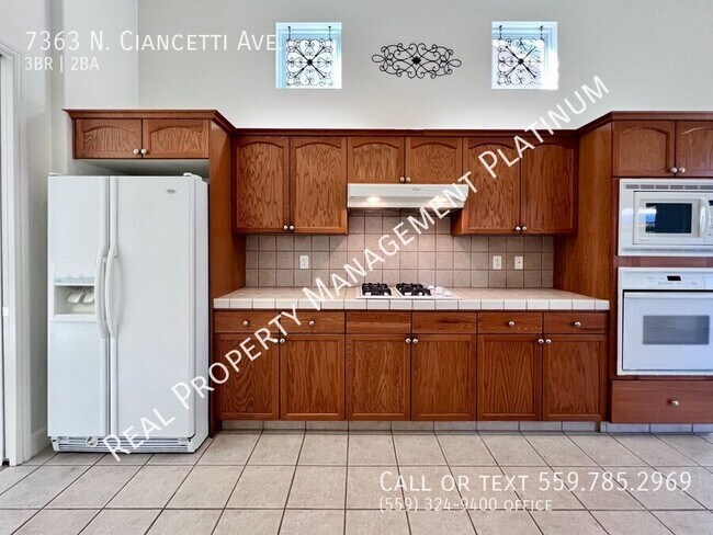 Building Photo - 7363 N Ciancetti Ave
