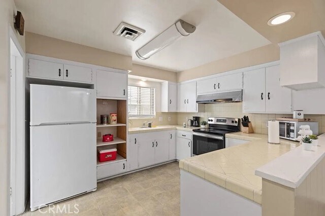 Building Photo - 408 E Jacaranda Ave