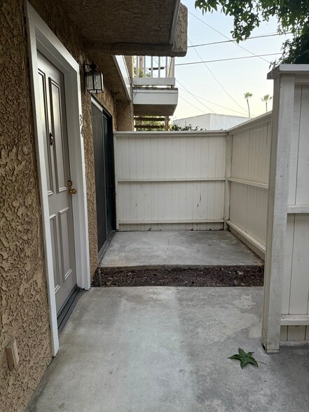Building Photo - 730 Cory Dr