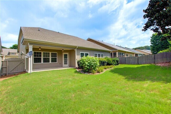 Building Photo - 529 Olympic Way