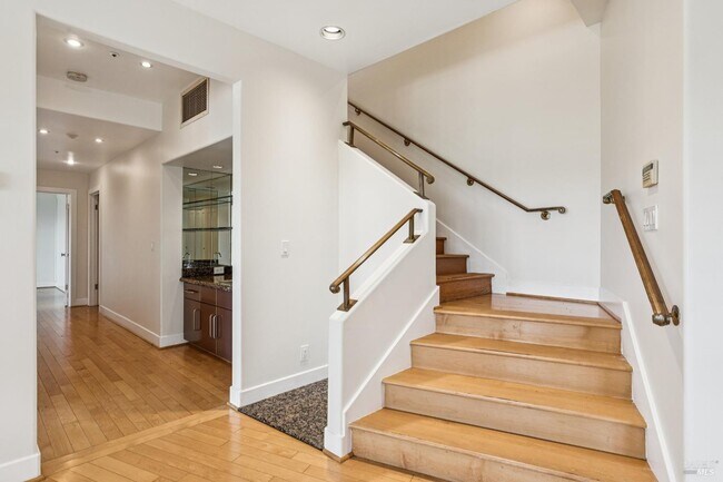 Building Photo - 95 Spring Ln