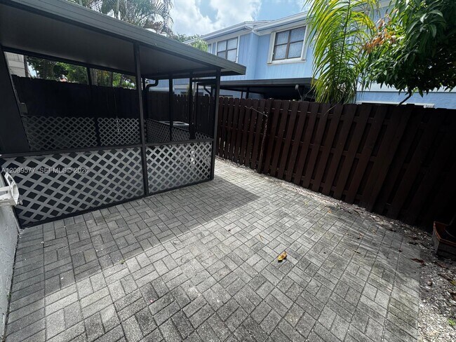 Building Photo - 16413 Grape Way