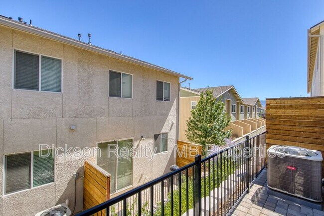 Building Photo - 520 Logan Jacob Ln
