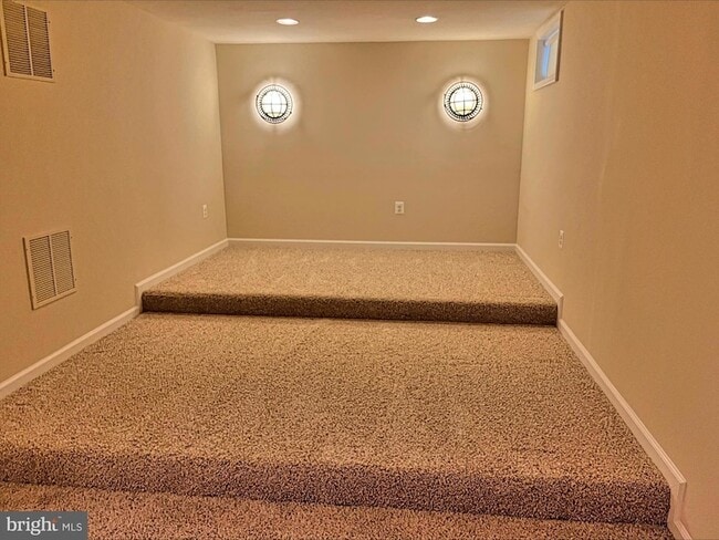 Building Photo - 120 Standpipe Rd