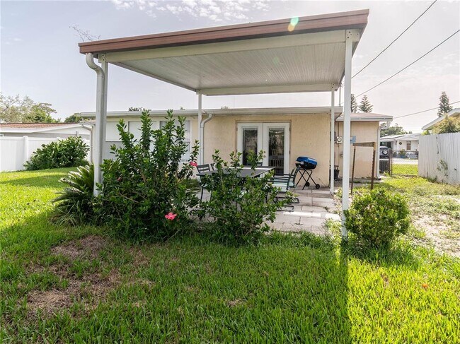Building Photo - 2048 Melody Dr