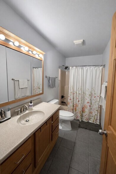 Building Photo - 4202 W 76th Ct