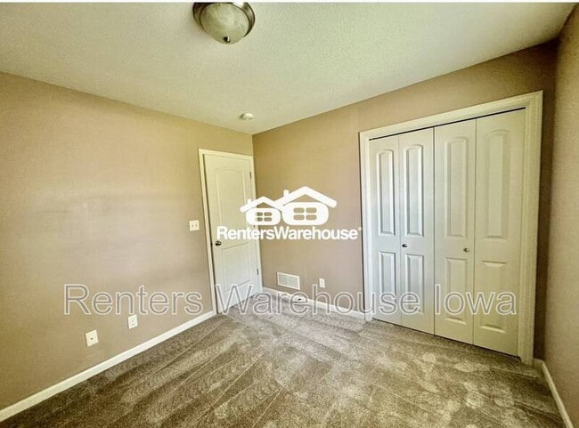 Building Photo - 2004 63rd St