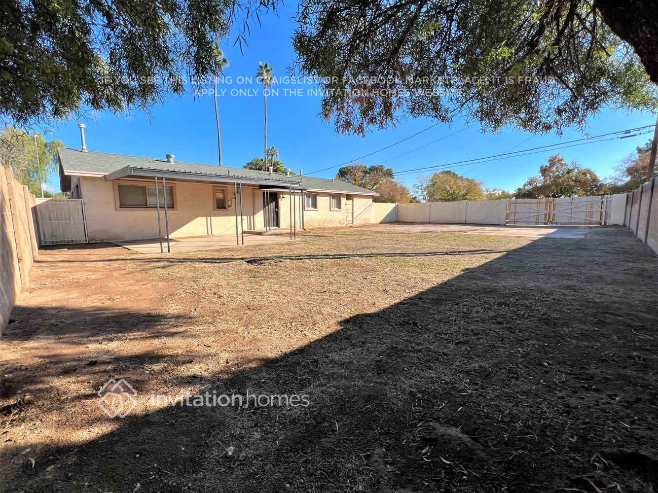 Building Photo - 400 N Sunset Dr