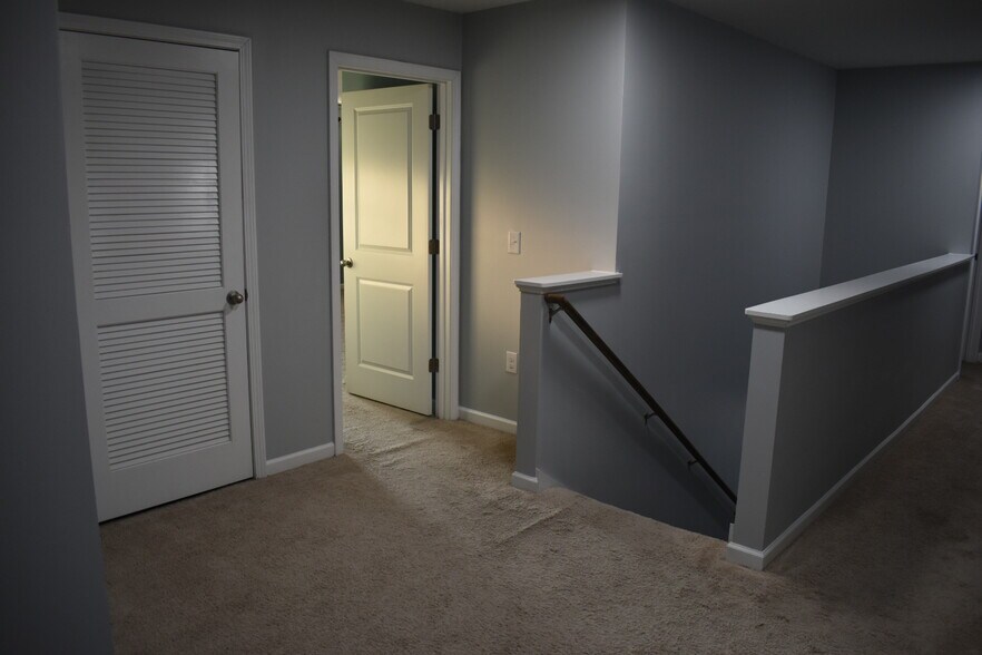 Building Photo - 145 Presley Ln