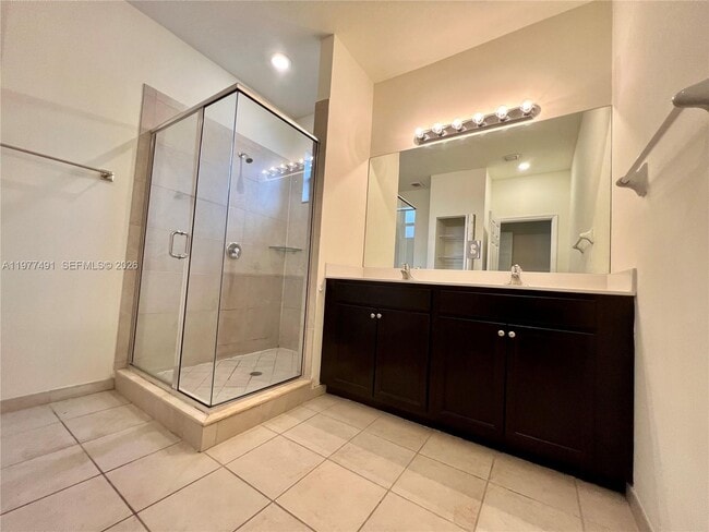 Building Photo - 15000 SW 119th Ln