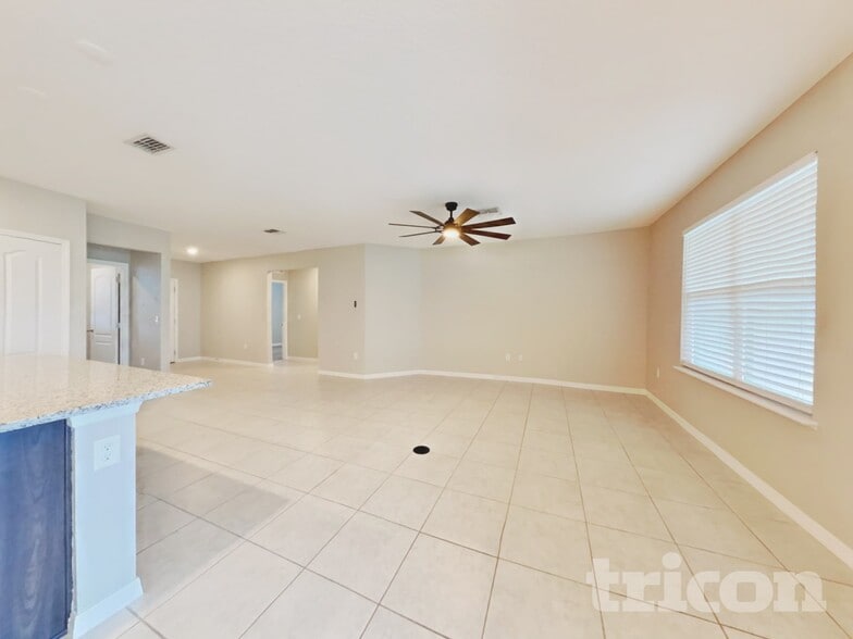 Building Photo - 15271 Aquarius Wy