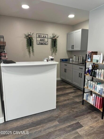 Building Photo - 17 Bound Ave