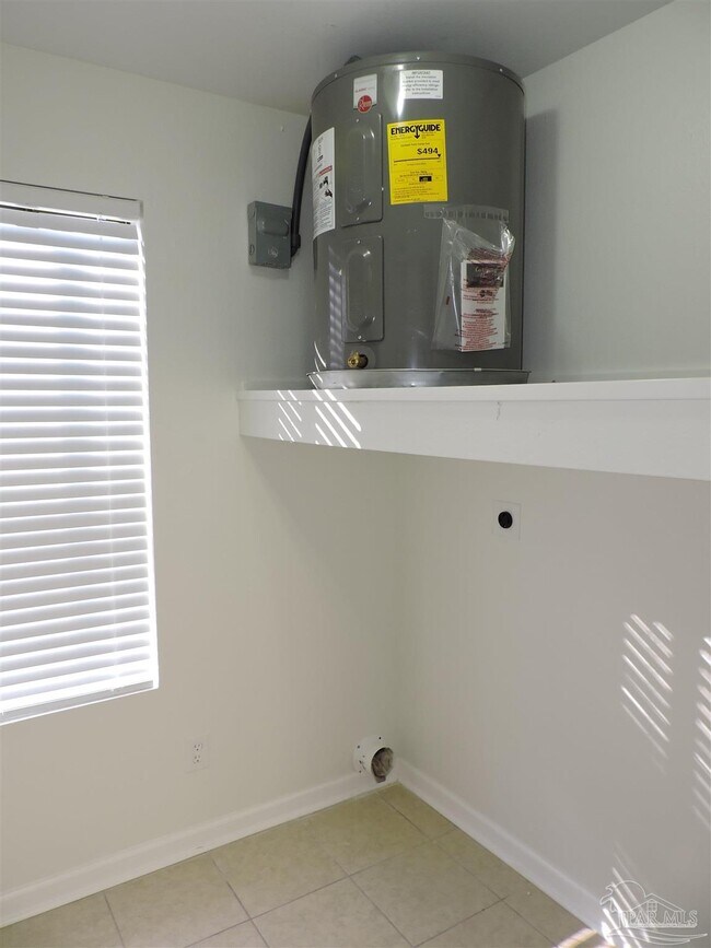 Building Photo - 9725 US-98