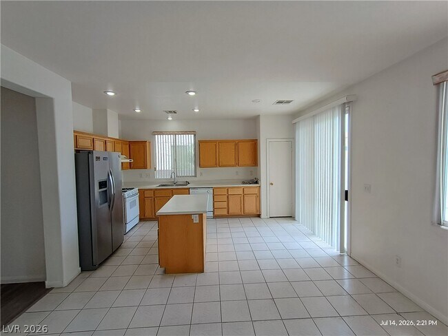 Building Photo - 8525 Titania Ct